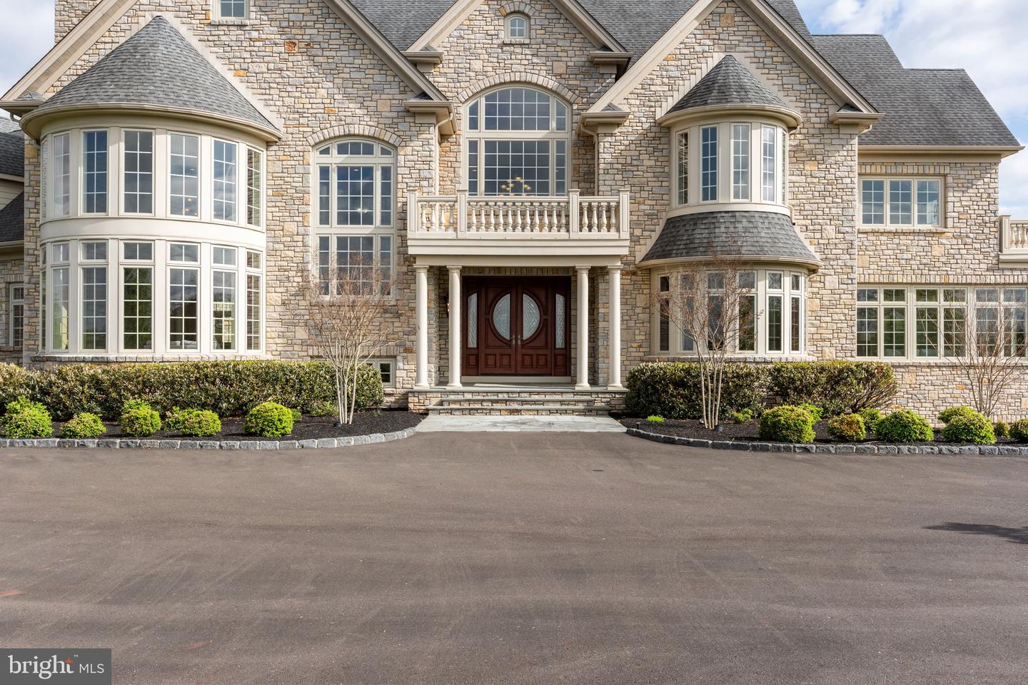 Newtown, Pennsylvania, 18940, United States, 5 Bedrooms Bedrooms, ,6 BathroomsBathrooms,Residential,Active,2044188