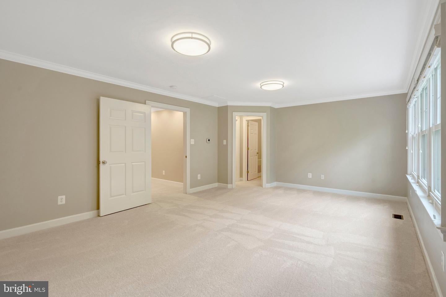 Fairfax, Virginia, 22030, United States, 4 Bedrooms Bedrooms, ,3 BathroomsBathrooms,Residential,Active,2045005
