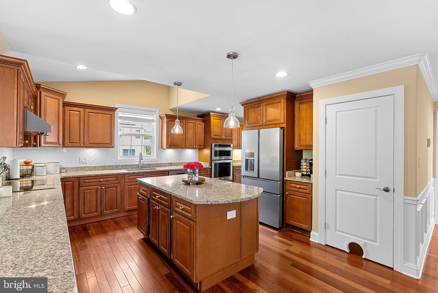 Annandale, Virginia, 22003, United States, 4 Bedrooms Bedrooms, ,4 BathroomsBathrooms,Residential,Active,2044601
