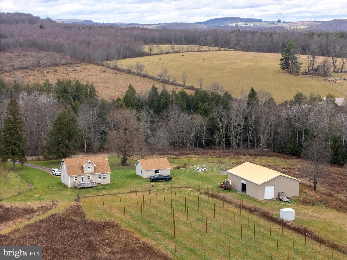 Waymart, Pennsylvania, 18472, United States, 4 Bedrooms Bedrooms, ,2 BathroomsBathrooms,Residential,Active,2007156