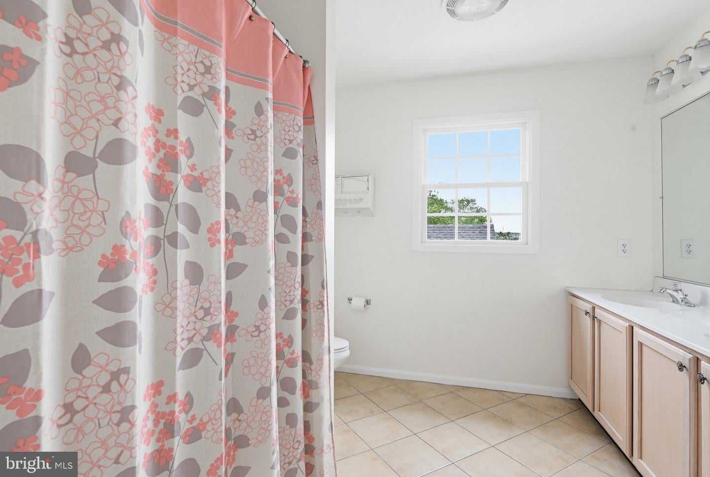 Edgewater, Maryland, 21037, United States, 3 Bedrooms Bedrooms, ,3 BathroomsBathrooms,Residential,Active,2028218