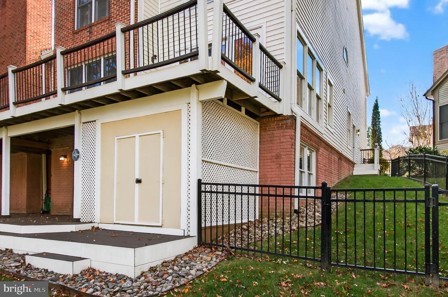 Falls Church, Virginia, 22042, United States, 4 Bedrooms Bedrooms, ,5 BathroomsBathrooms,Residential,Active,1988475