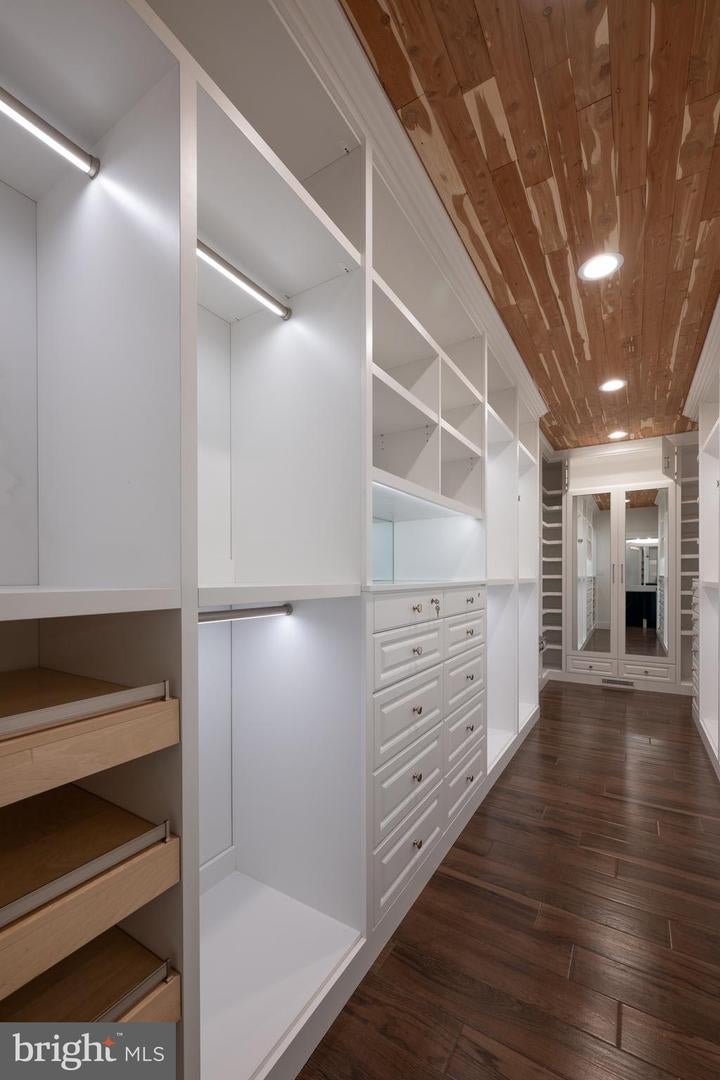 Kutztown, Pennsylvania, 19530, United States, 6 Bedrooms Bedrooms, ,5 BathroomsBathrooms,Residential,Active,1968418