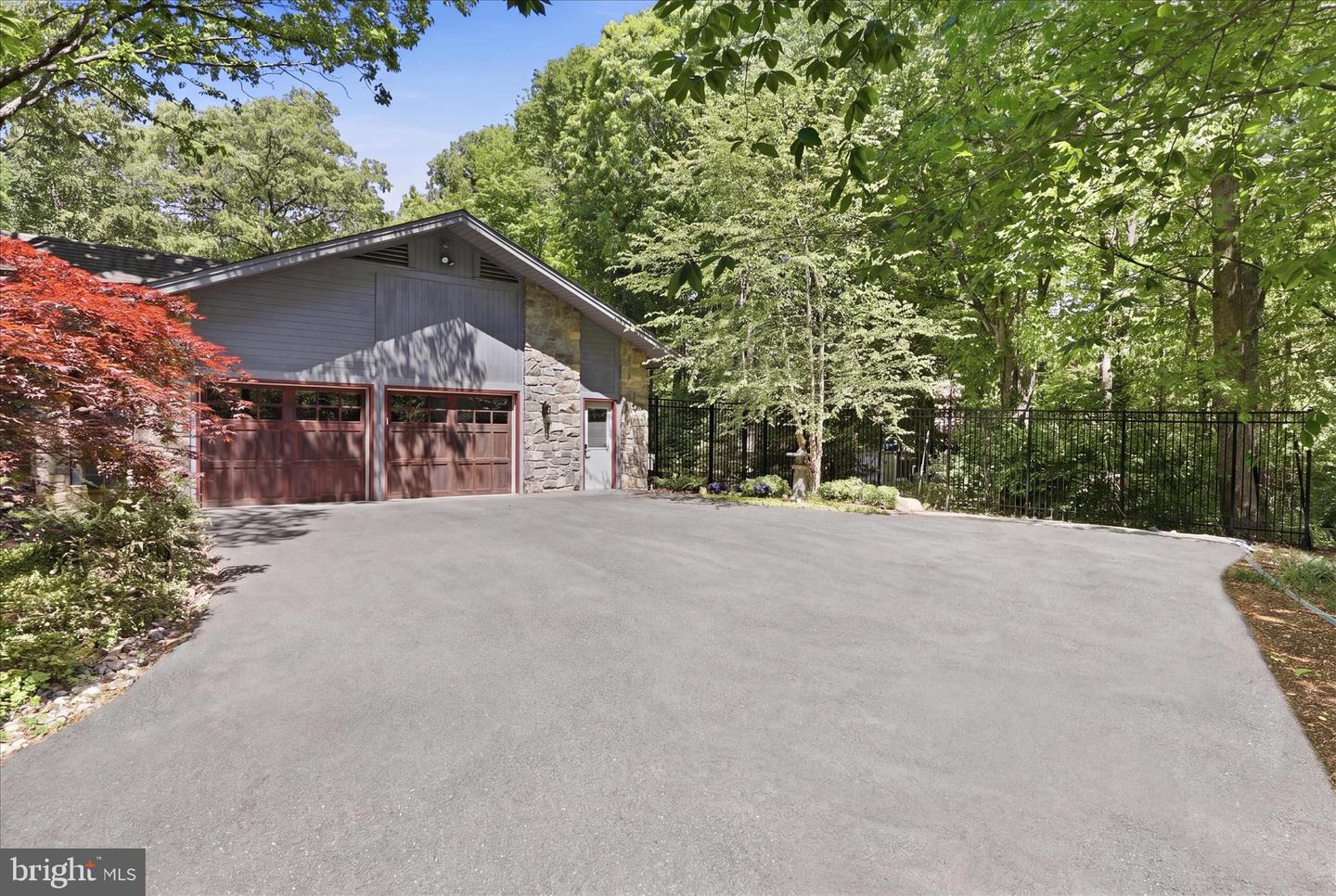 Great Falls, Virginia, 22066, United States, 4 Bedrooms Bedrooms, ,4 BathroomsBathrooms,Residential,Pending,2045715
