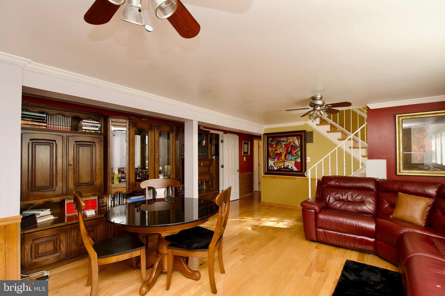 Annandale, Virginia, 22003, United States, 4 Bedrooms Bedrooms, ,3 BathroomsBathrooms,Residential,Active,1969677