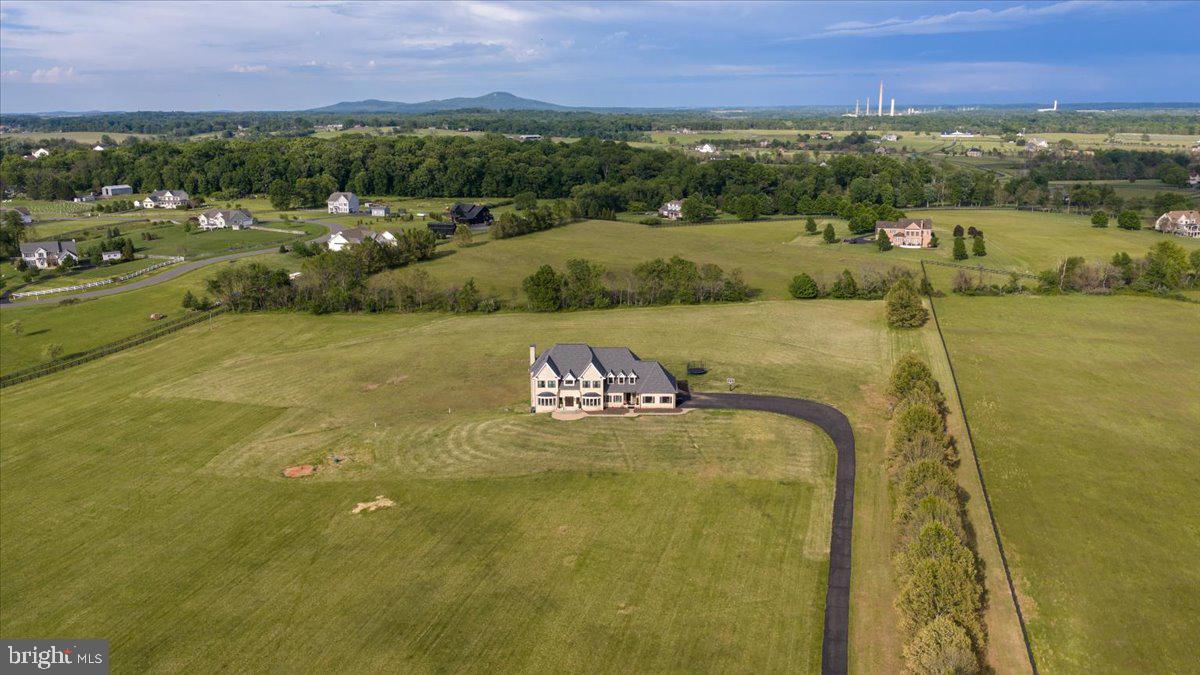 Leesburg, Virginia, 20176, United States, 4 Bedrooms Bedrooms, ,7 BathroomsBathrooms,Residential,Active,2045788