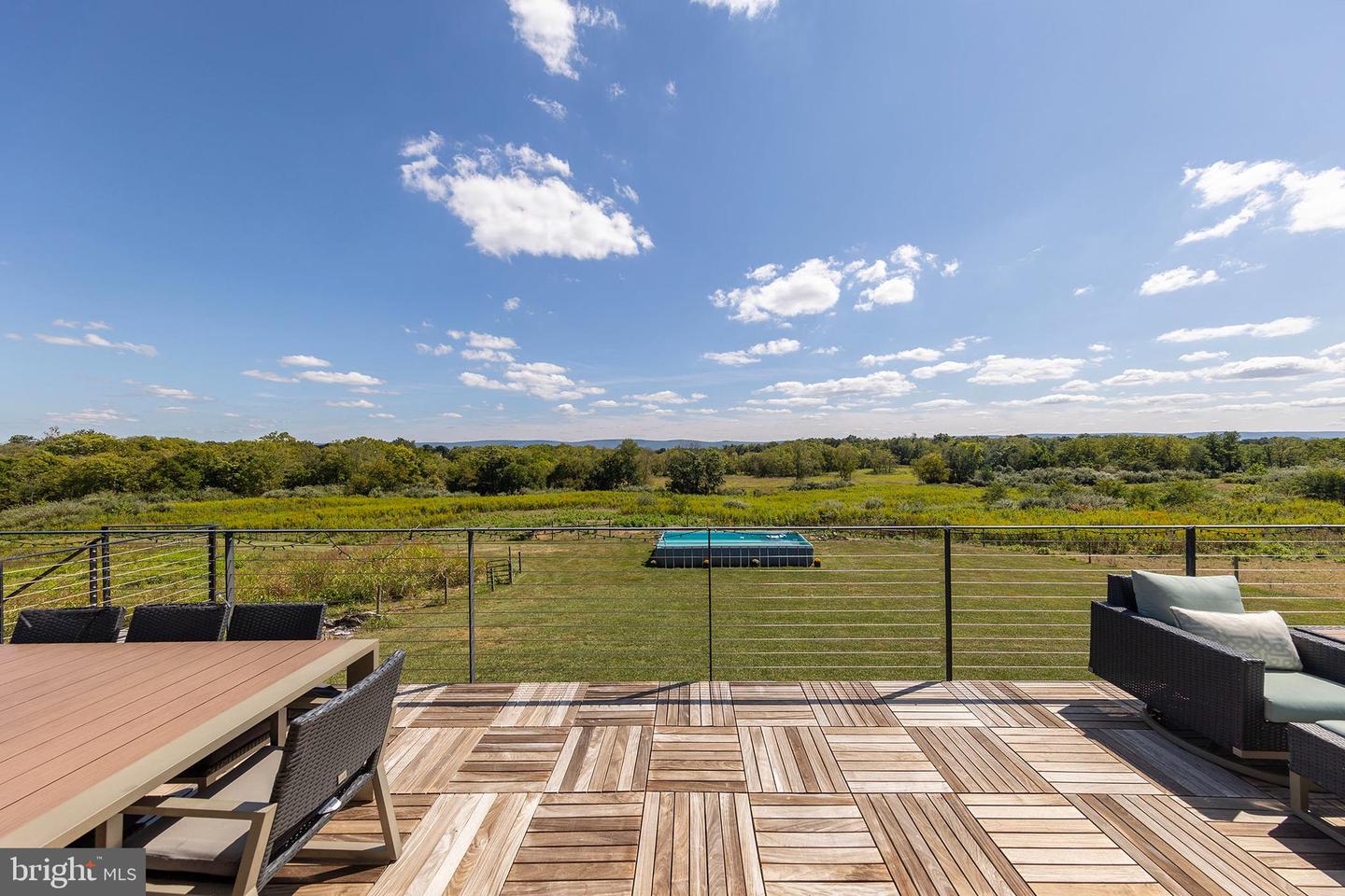 Berryville, Virginia, 22611, United States, 4 Bedrooms Bedrooms, ,4 BathroomsBathrooms,Residential,Active,1945547