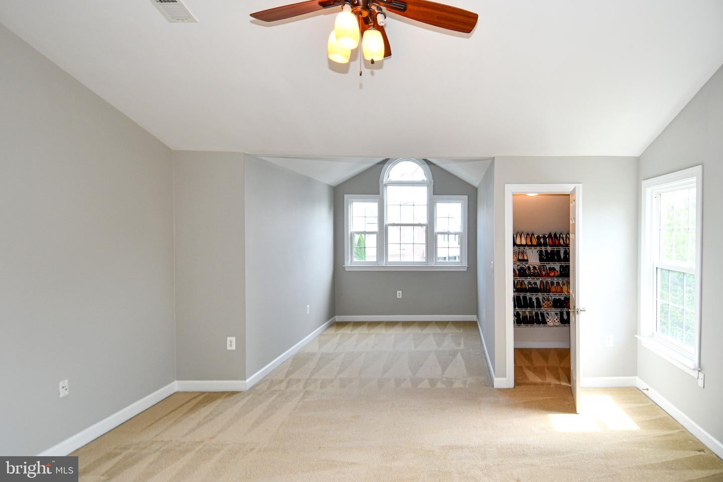 Ashburn, Virginia, 20147, United States, 6 Bedrooms Bedrooms, ,5 BathroomsBathrooms,Residential,Active,1914776
