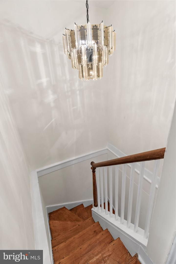Alexandria, Virginia, 22314, United States, 3 Bedrooms Bedrooms, ,3 BathroomsBathrooms,Residential,Active,1927676