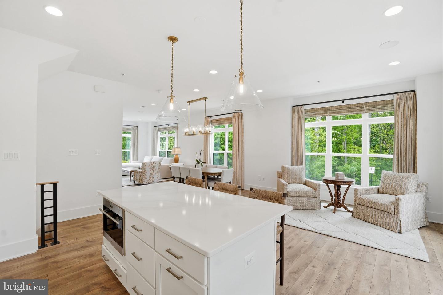 Potomac, Maryland, 20854, United States, 3 Bedrooms Bedrooms, ,5 BathroomsBathrooms,Residential,Active,2044555