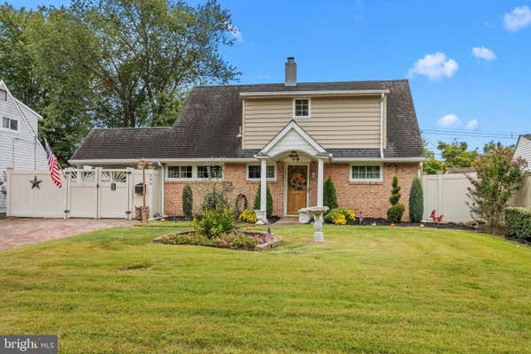 294 CRABTREE DR, LEVITTOWN, PA 19055 - Image 1