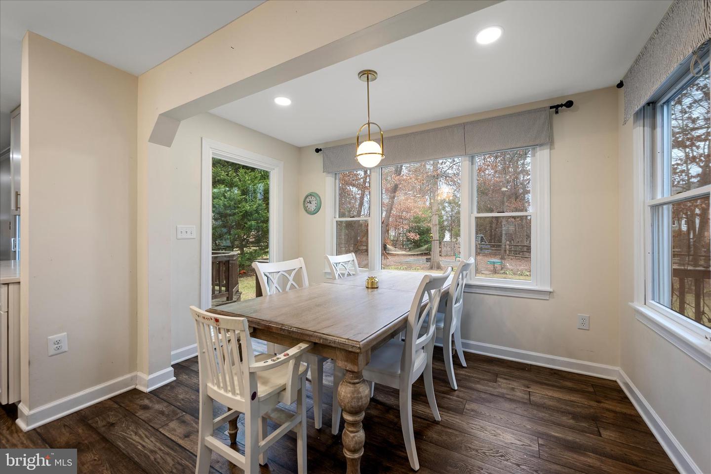 Centreville, Virginia, 20120, United States, 4 Bedrooms Bedrooms, ,3 BathroomsBathrooms,Residential,Active,2015484