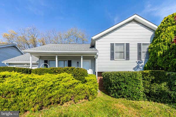 255 FULTON AVE, CHARLES TOWN, WV 25414 - Image 1