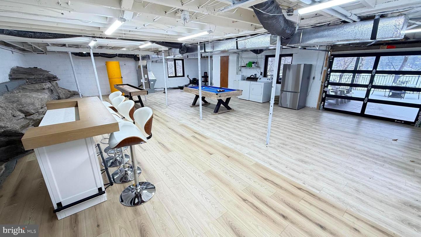 Lakeville, Pennsylvania, 18438, United States, 4 Bedrooms Bedrooms, ,2 BathroomsBathrooms,Residential,Active,2007650