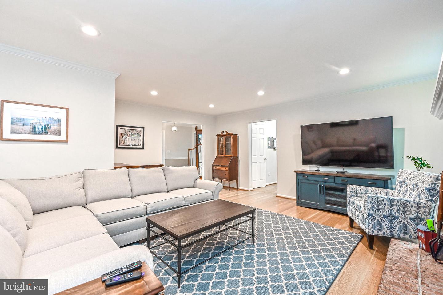 Herndon, Virginia, 20171, United States, 4 Bedrooms Bedrooms, ,4 BathroomsBathrooms,Residential,Active,1944069