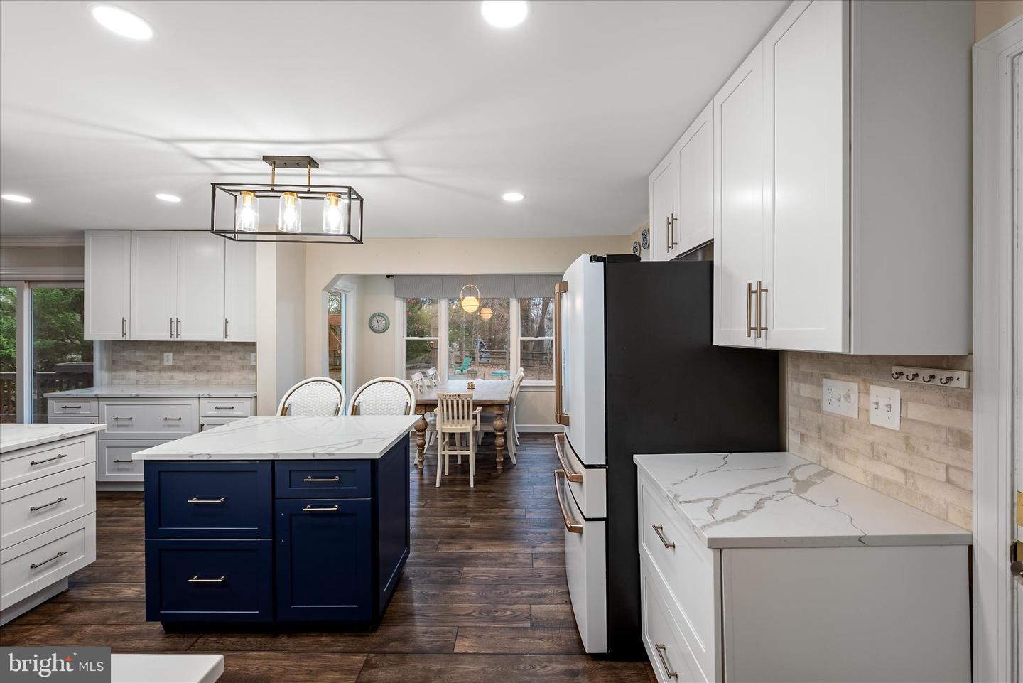 Centreville, Virginia, 20120, United States, 4 Bedrooms Bedrooms, ,3 BathroomsBathrooms,Residential,Active,2015484