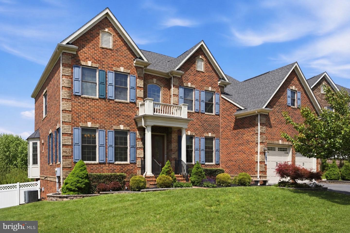 Clarksburg, Maryland, 20871, United States, 5 Bedrooms Bedrooms, ,5 BathroomsBathrooms,Residential,Contingent,2045769