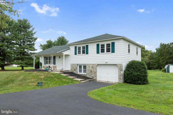 1071 LARSON RD, SCHWENKSVILLE, PA 19473 - Image 1