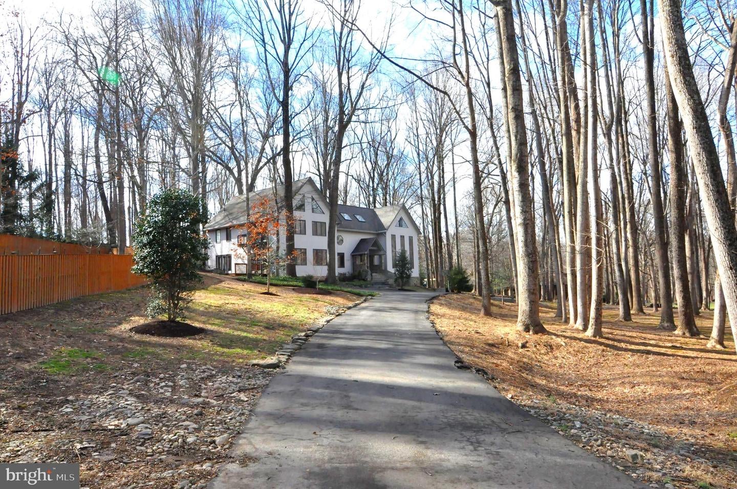 Great Falls, Virginia, 22066, United States, 4 Bedrooms Bedrooms, ,4 BathroomsBathrooms,Residential,Active,1936627