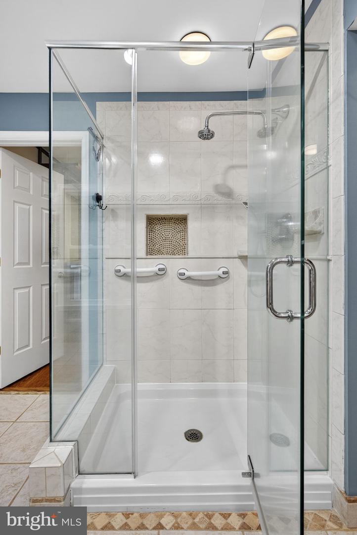 Lovettsville, Virginia, 20180, United States, ,2 BathroomsBathrooms,Residential,Active,1954034