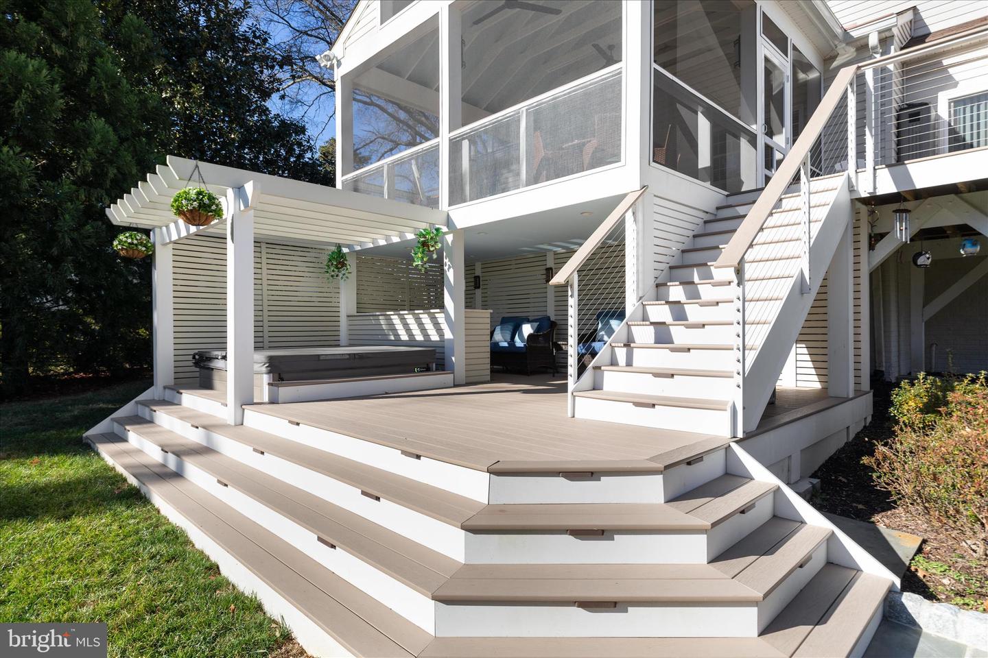 Vienna, Virginia, 22181, United States, 5 Bedrooms Bedrooms, ,4 BathroomsBathrooms,Residential,Active,2010162