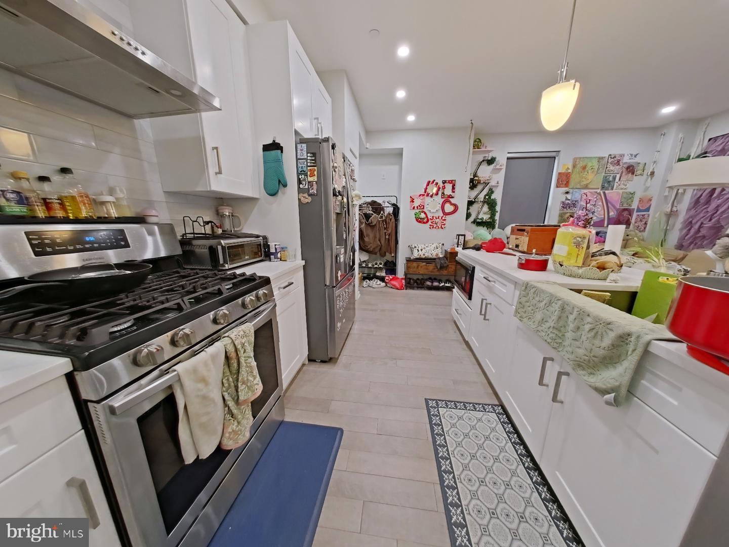 Philadelphia, Pennsylvania, 19130, United States, ,Residential,Active,1952052