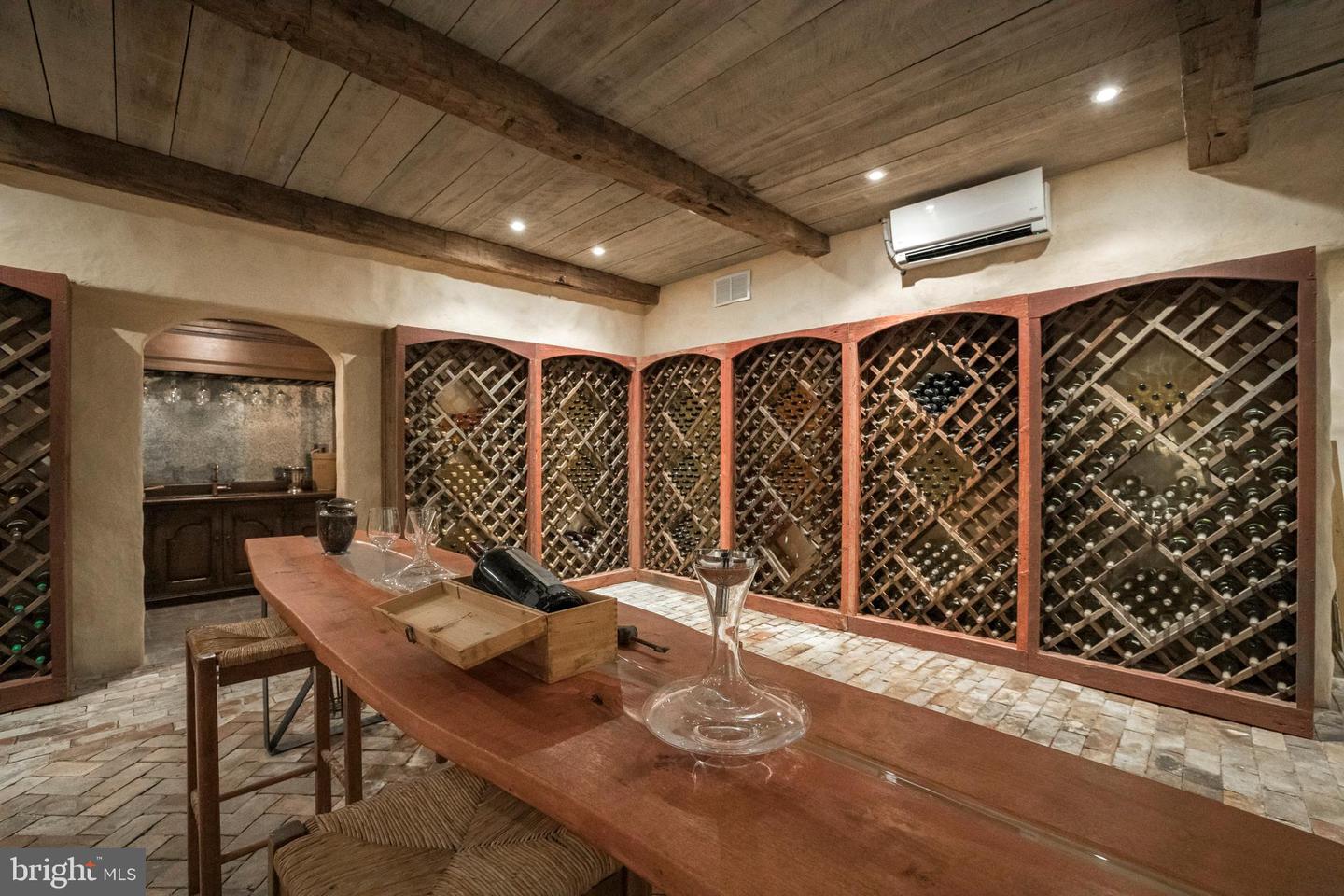 Kennett Square, Pennsylvania, 19348, United States, ,9 BathroomsBathrooms,Residential,Active,1704224