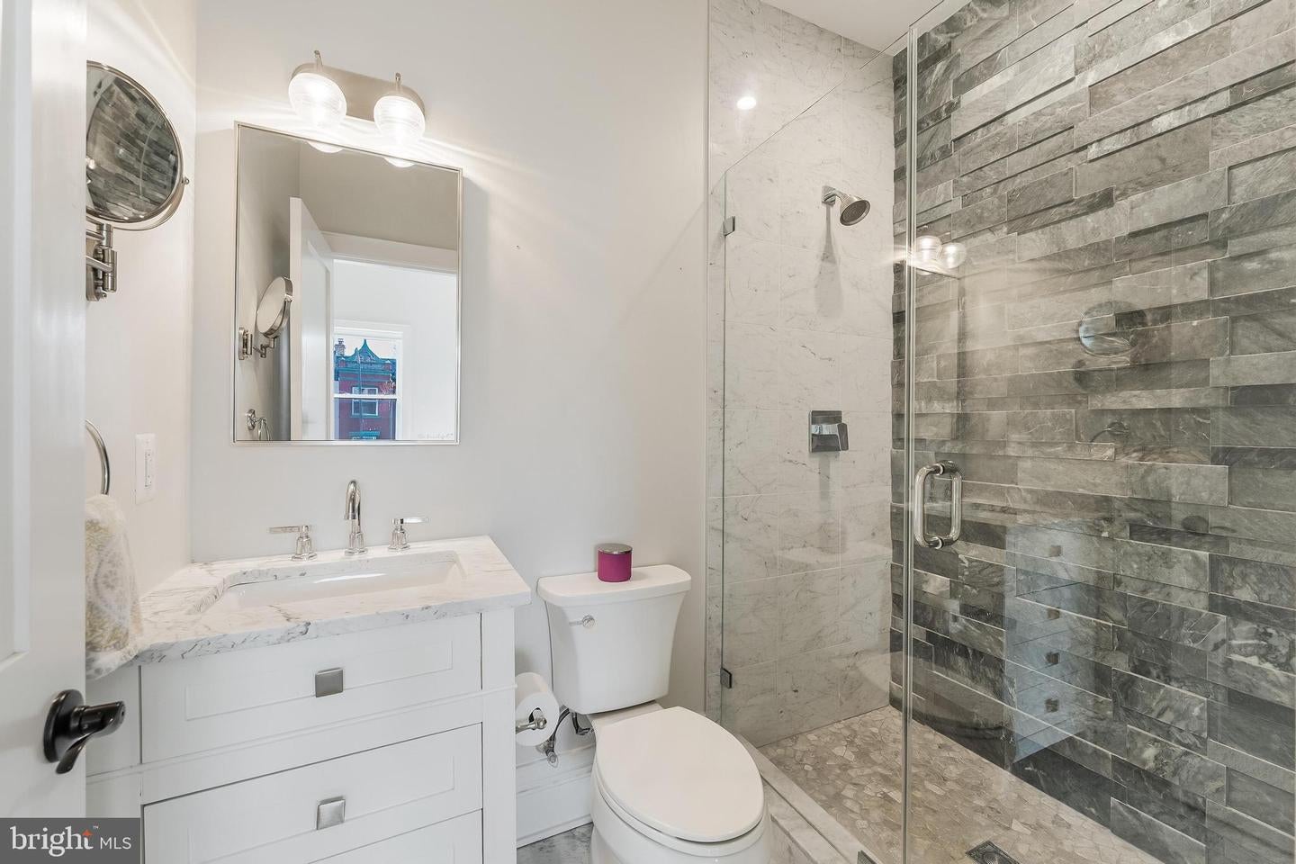 Washington, District Of Columbia, 20002, United States, ,Residential,Active,2038616