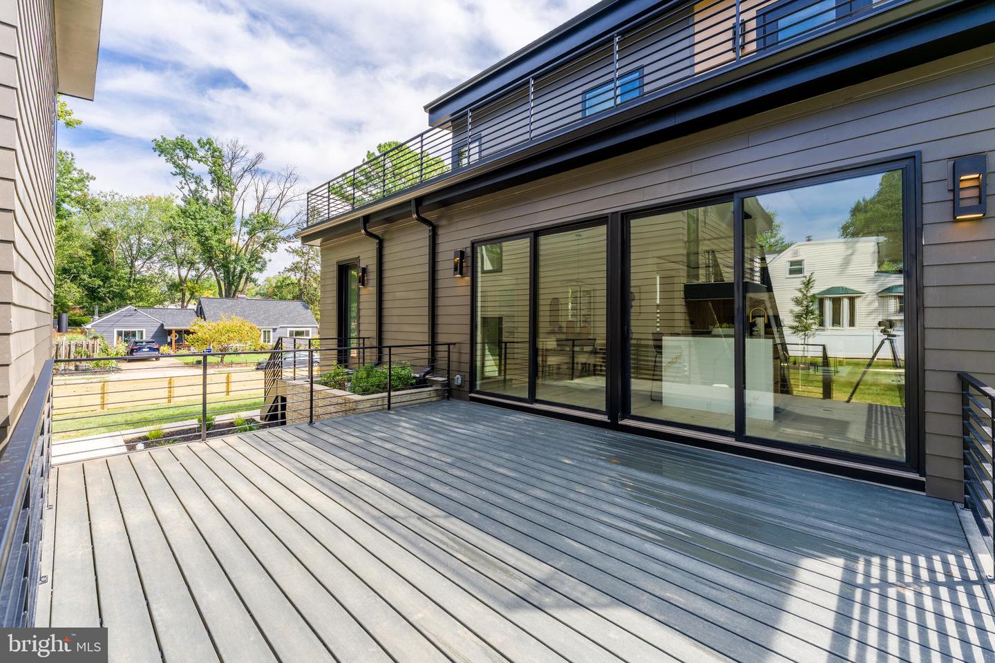 Falls Church, Virginia, 22042, United States, 6 Bedrooms Bedrooms, ,6 BathroomsBathrooms,Residential,Active,1989772