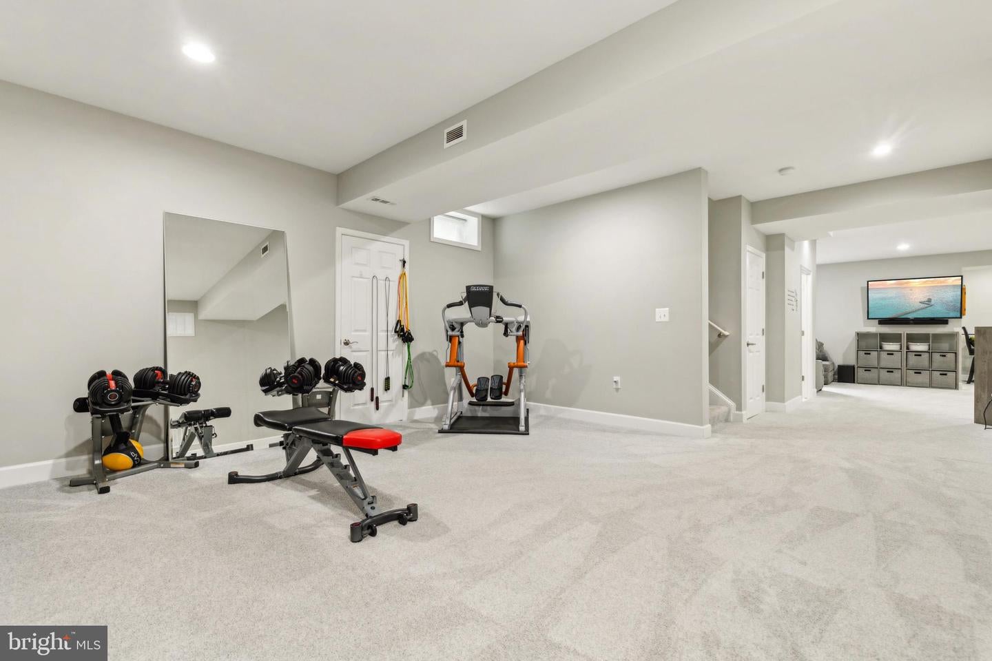 Leesburg, Virginia, 20175, United States, 5 Bedrooms Bedrooms, ,6 BathroomsBathrooms,Residential,Active,1905104
