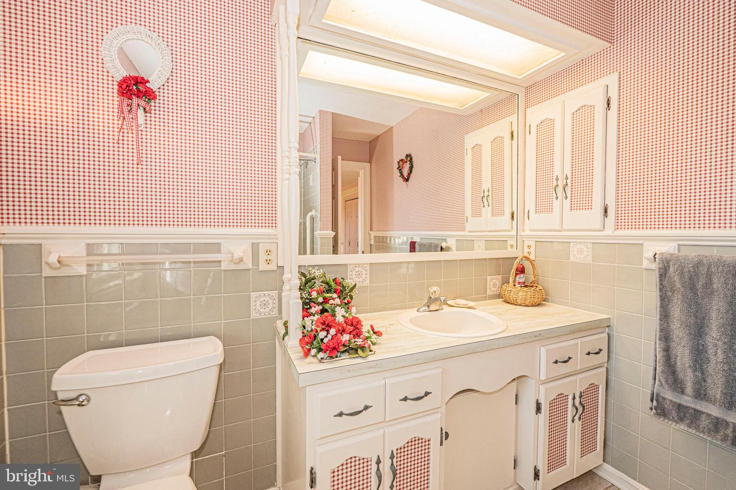 Upperco, Maryland, 21155, United States, 4 Bedrooms Bedrooms, ,3 BathroomsBathrooms,Residential,Active,1992243