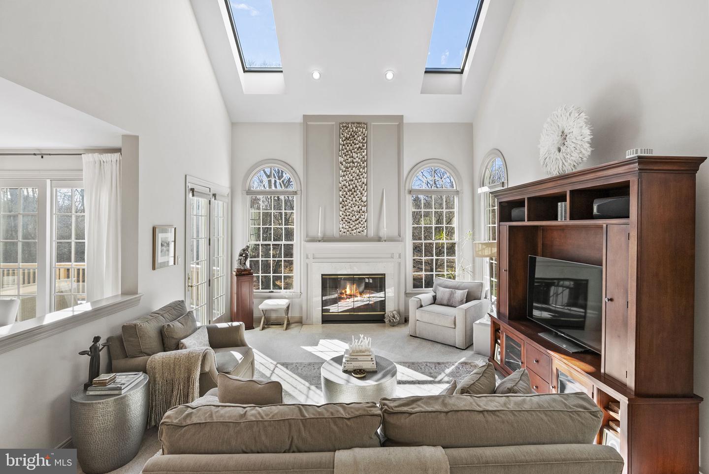 West Chester, Pennsylvania, 19382, United States, 5 Bedrooms Bedrooms, ,4 BathroomsBathrooms,Residential,Contingent,2007155