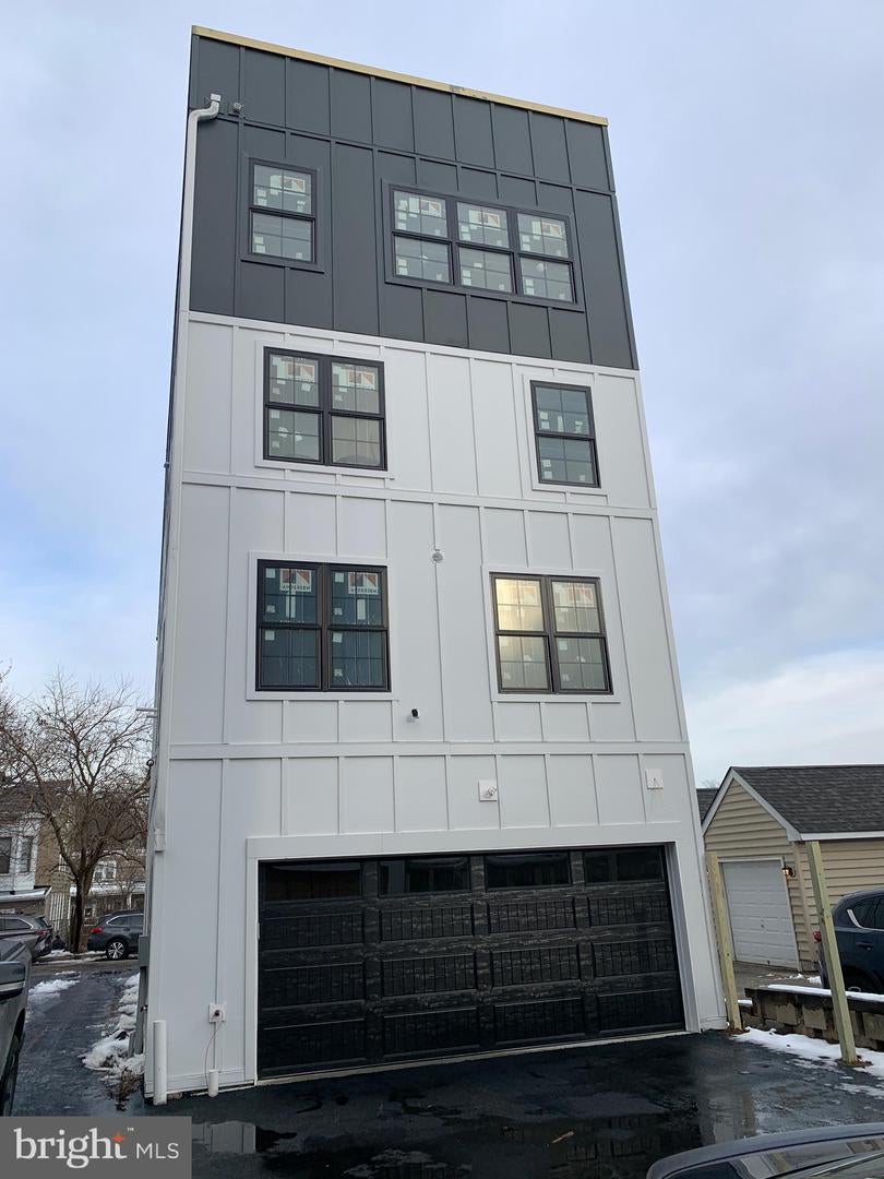 Philadelphia, Pennsylvania, 19127, United States, 6 Bedrooms Bedrooms, ,6 BathroomsBathrooms,Residential,Active,1900208