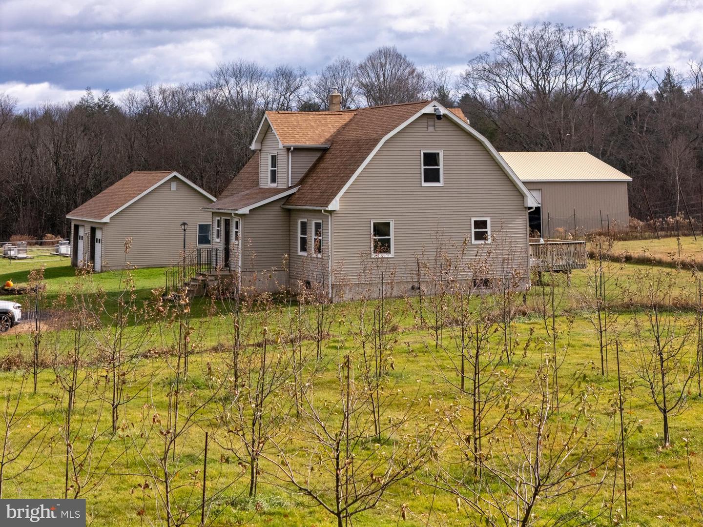 Waymart, Pennsylvania, 18472, United States, 4 Bedrooms Bedrooms, ,2 BathroomsBathrooms,Residential,Active,2007156