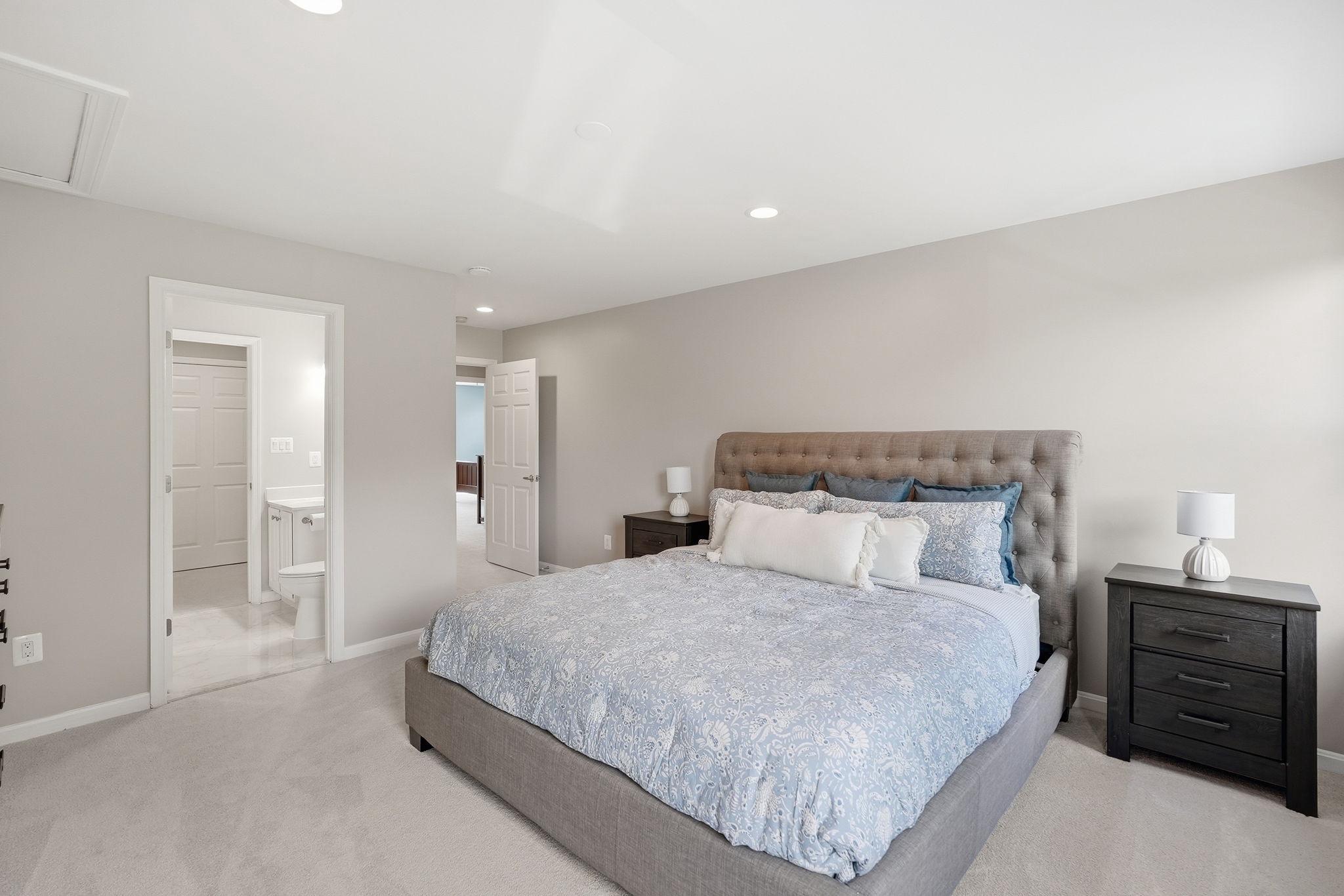 North Potomac, Maryland, 20878, United States, 7 Bedrooms Bedrooms, ,8 BathroomsBathrooms,Residential,Active,2044145