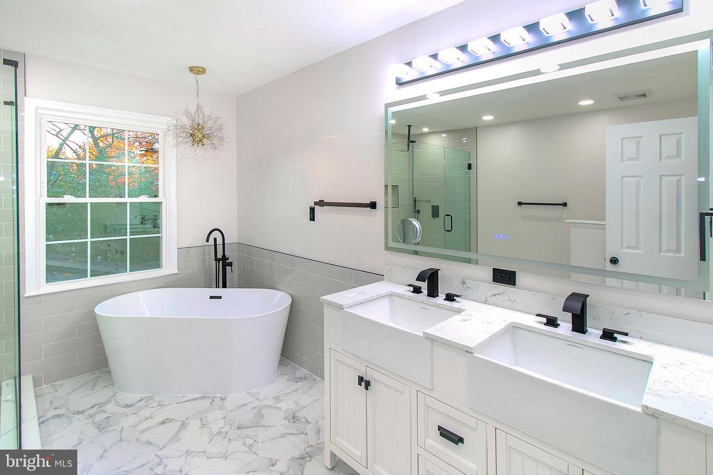 Ashburn, Virginia, 20147, United States, 5 Bedrooms Bedrooms, ,4 BathroomsBathrooms,Residential,Active,1988483