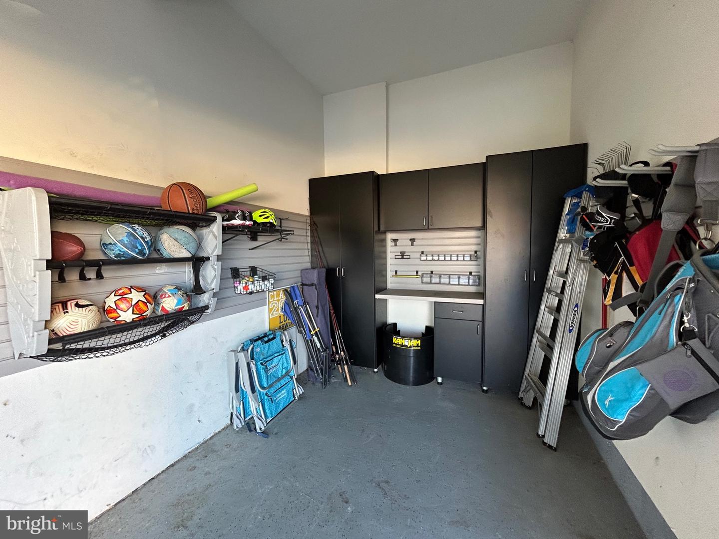 Downingtown, Pennsylvania, 19335, United States, ,5 BathroomsBathrooms,Residential,Pending,1703596