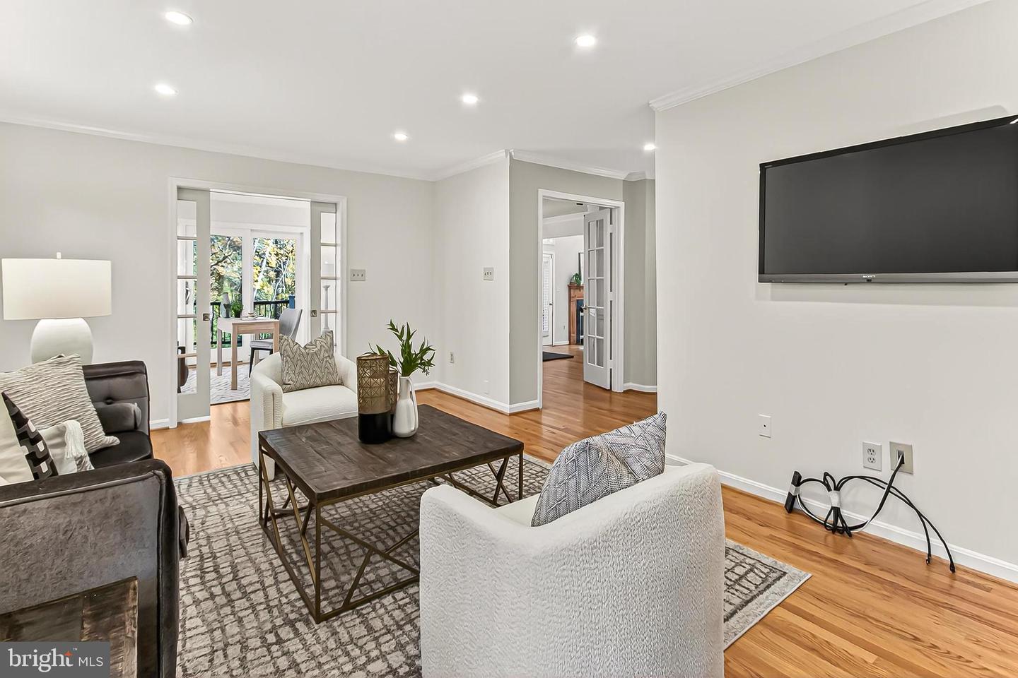 Falls Church, Virginia, 22042, United States, 4 Bedrooms Bedrooms, ,5 BathroomsBathrooms,Residential,Active,1988475