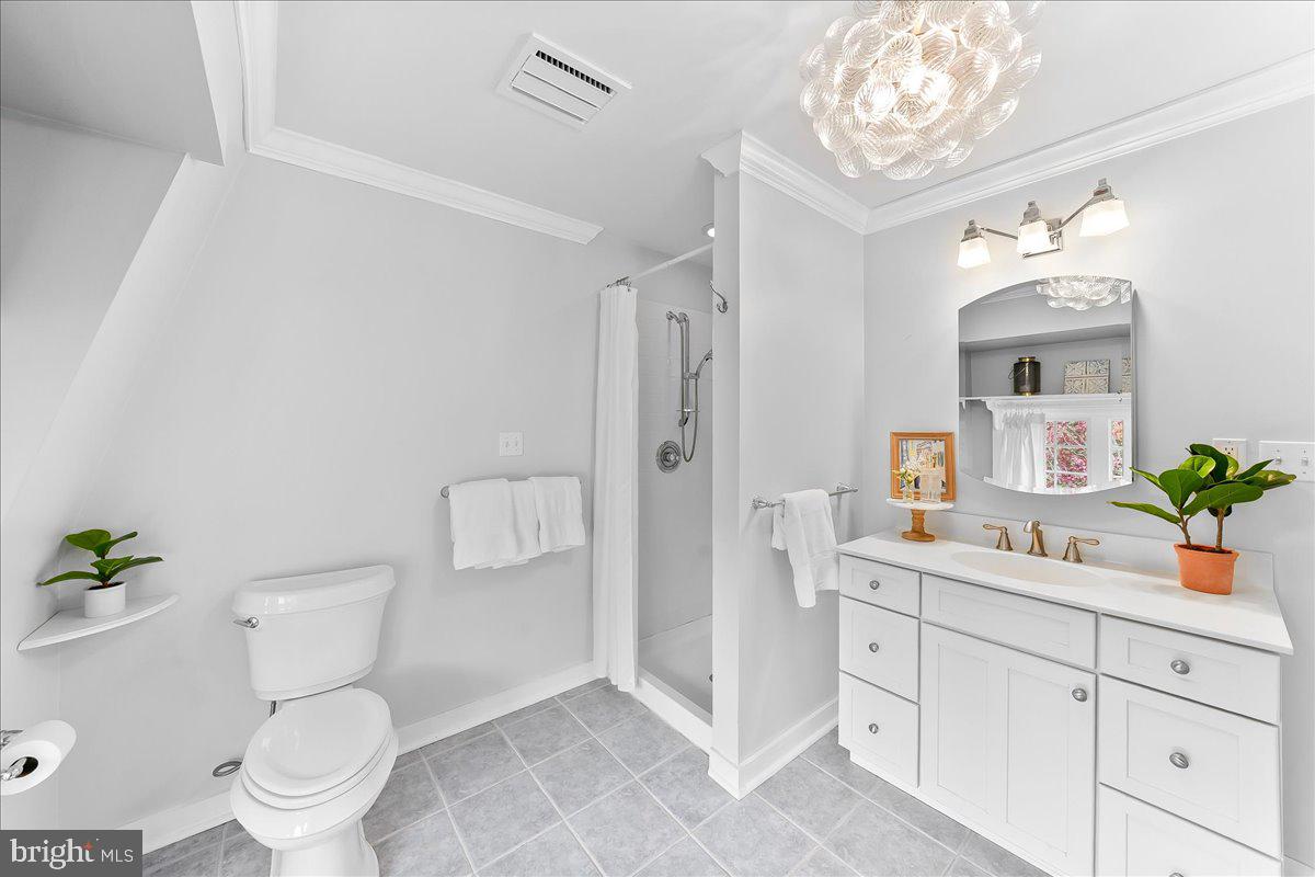 Wilmington, Delaware, 19807, United States, 5 Bedrooms Bedrooms, ,6 BathroomsBathrooms,Residential,Active,1988434