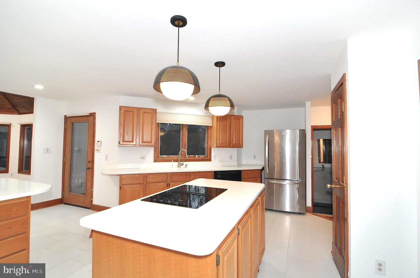 Great Falls, Virginia, 22066, United States, 4 Bedrooms Bedrooms, ,4 BathroomsBathrooms,Residential,Active,1936627