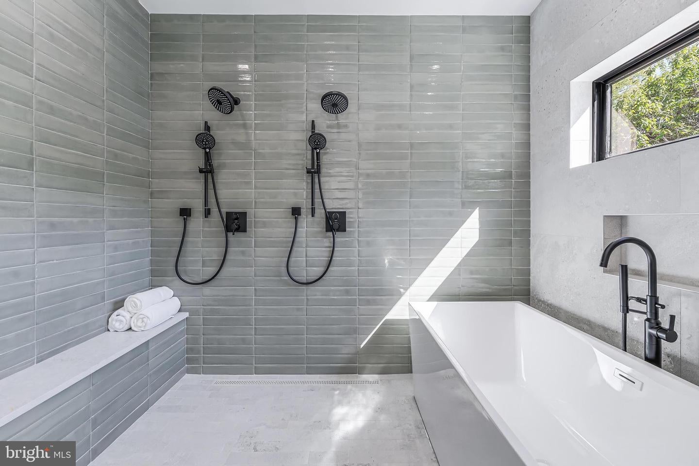 Falls Church, Virginia, 22042, United States, 5 Bedrooms Bedrooms, ,5 BathroomsBathrooms,Residential,Active,1945048