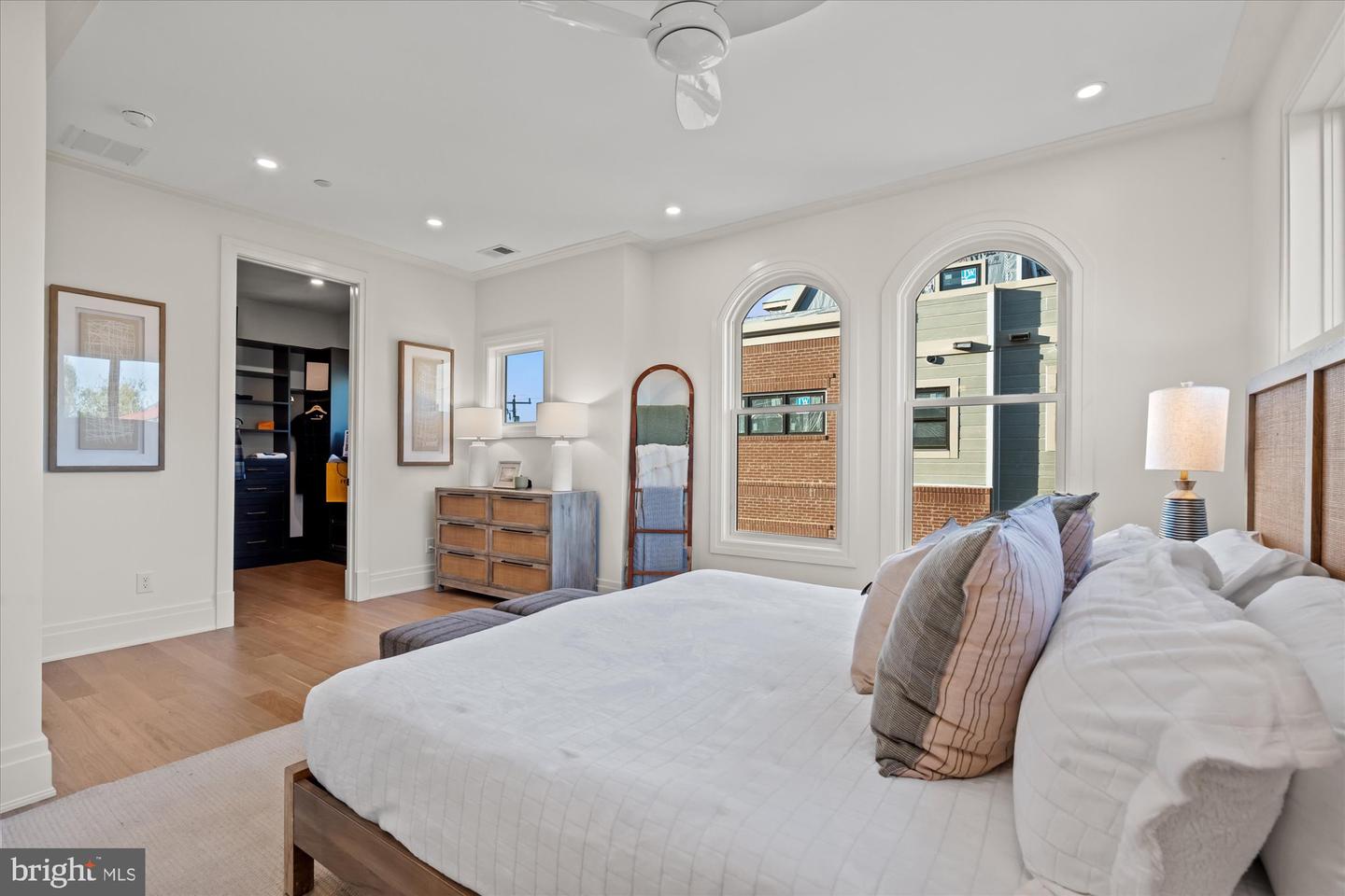 Alexandria, Virginia, 22314, United States, 4 Bedrooms Bedrooms, ,5 BathroomsBathrooms,Residential,Active,1954312