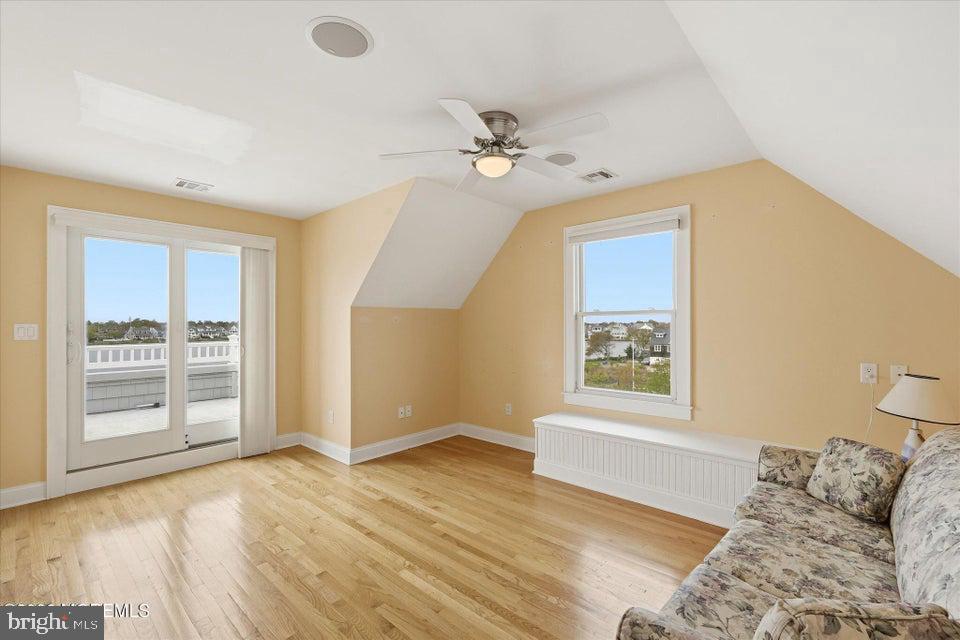 Point Pleasant Beach, New Jersey, 08742, United States, 5 Bedrooms Bedrooms, ,4 BathroomsBathrooms,Residential,Active,2043129