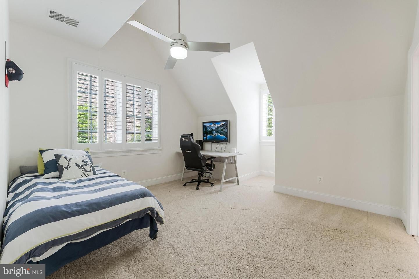 Alexandria, Virginia, 22307, United States, 5 Bedrooms Bedrooms, ,5 BathroomsBathrooms,Residential,Active,1945214