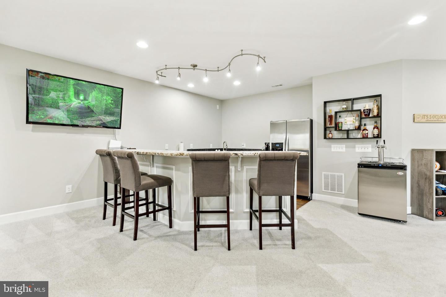 Leesburg, Virginia, 20175, United States, 5 Bedrooms Bedrooms, ,6 BathroomsBathrooms,Residential,Active,1905104