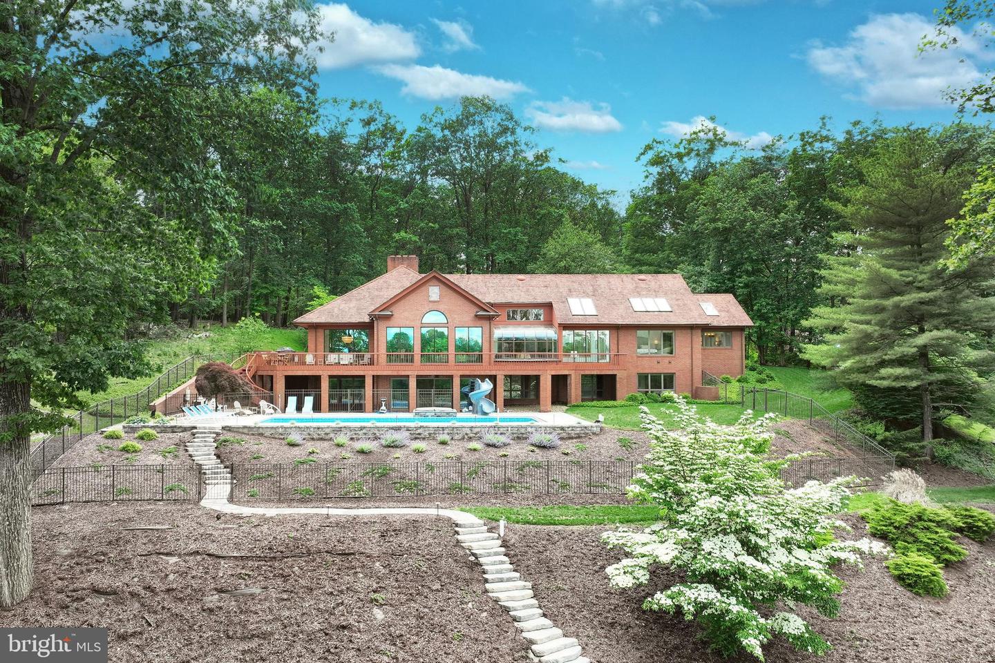 Spring Grove, Pennsylvania, 17362, United States, 6 Bedrooms Bedrooms, ,6 BathroomsBathrooms,Residential,Active,1825088