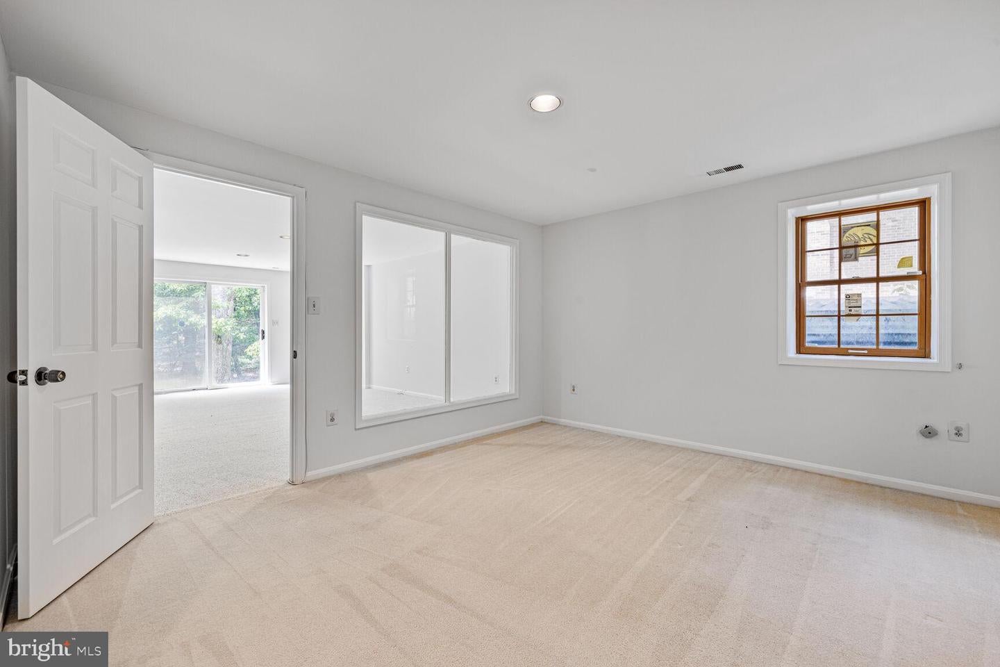 Potomac, Maryland, 20854, United States, 6 Bedrooms Bedrooms, ,6 BathroomsBathrooms,Residential,Active,1823958