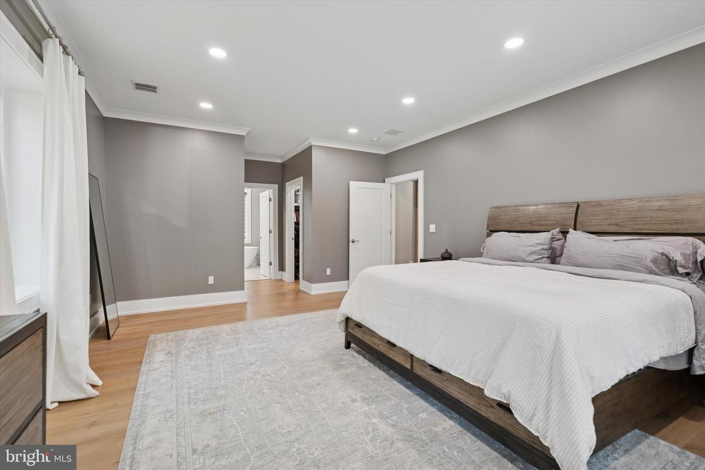 Newtown Square, Pennsylvania, 19073, United States, 4 Bedrooms Bedrooms, ,4 BathroomsBathrooms,Residential,Active,1959509