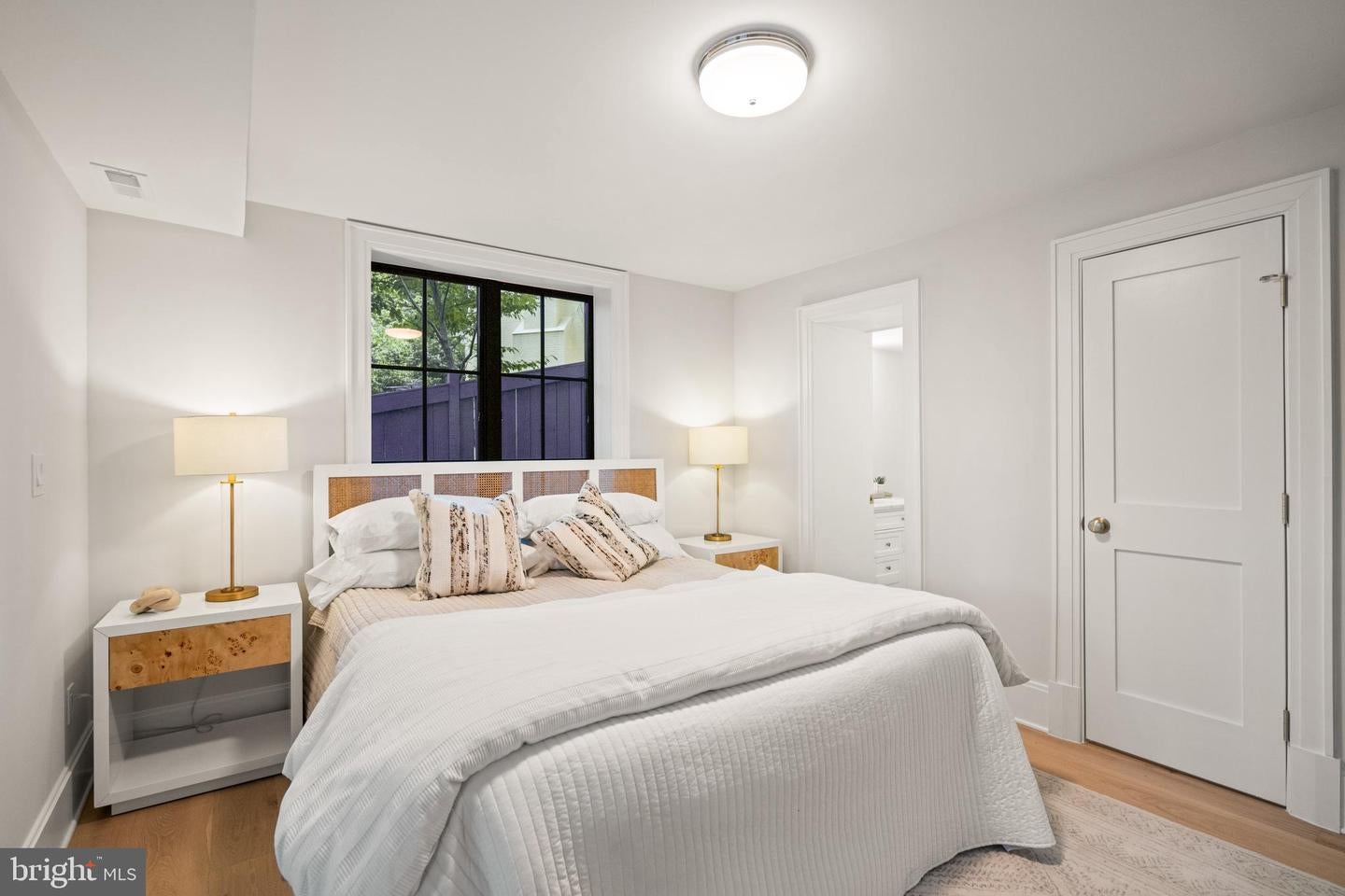 Washington, District Of Columbia, 20016, United States, 6 Bedrooms Bedrooms, ,8 BathroomsBathrooms,Residential,Active,1934802