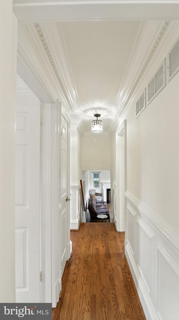 Alexandria, Virginia, 22308, United States, 4 Bedrooms Bedrooms, ,2 BathroomsBathrooms,Residential,Active,1936138